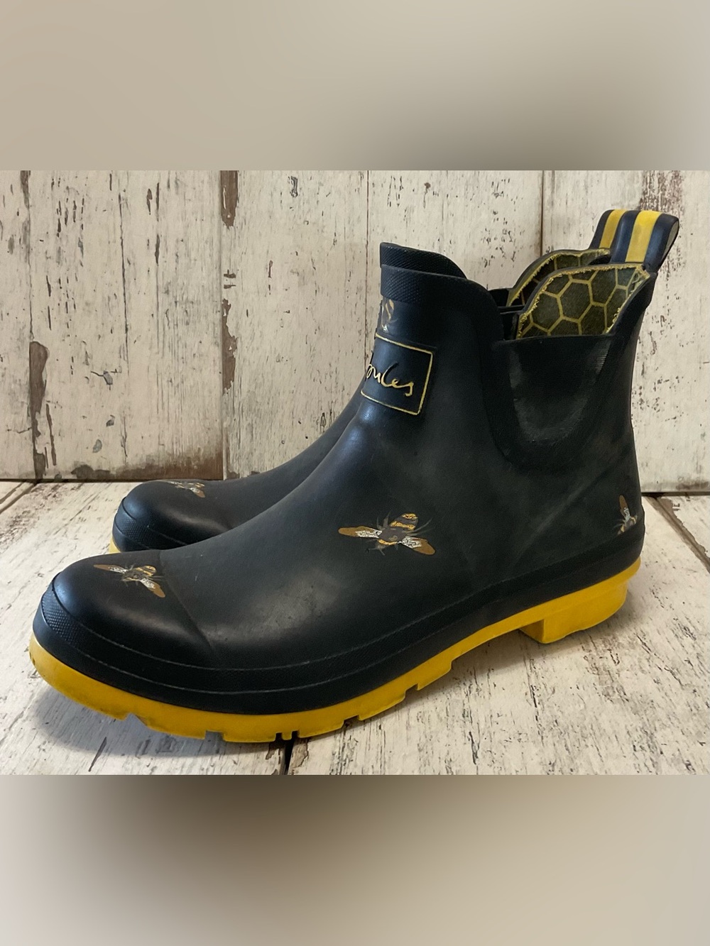 Joules Black Rain Chelsea Boots with Yellow Sole and Bee Motif Size 9